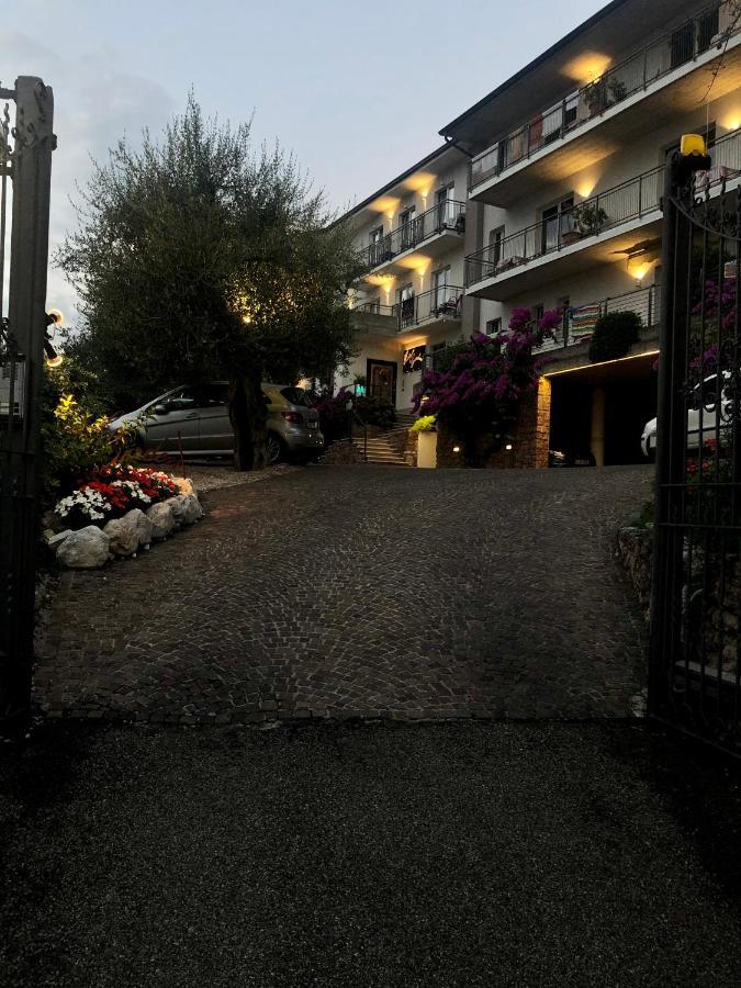 Hotel Garden Мальчезине Экстерьер фото